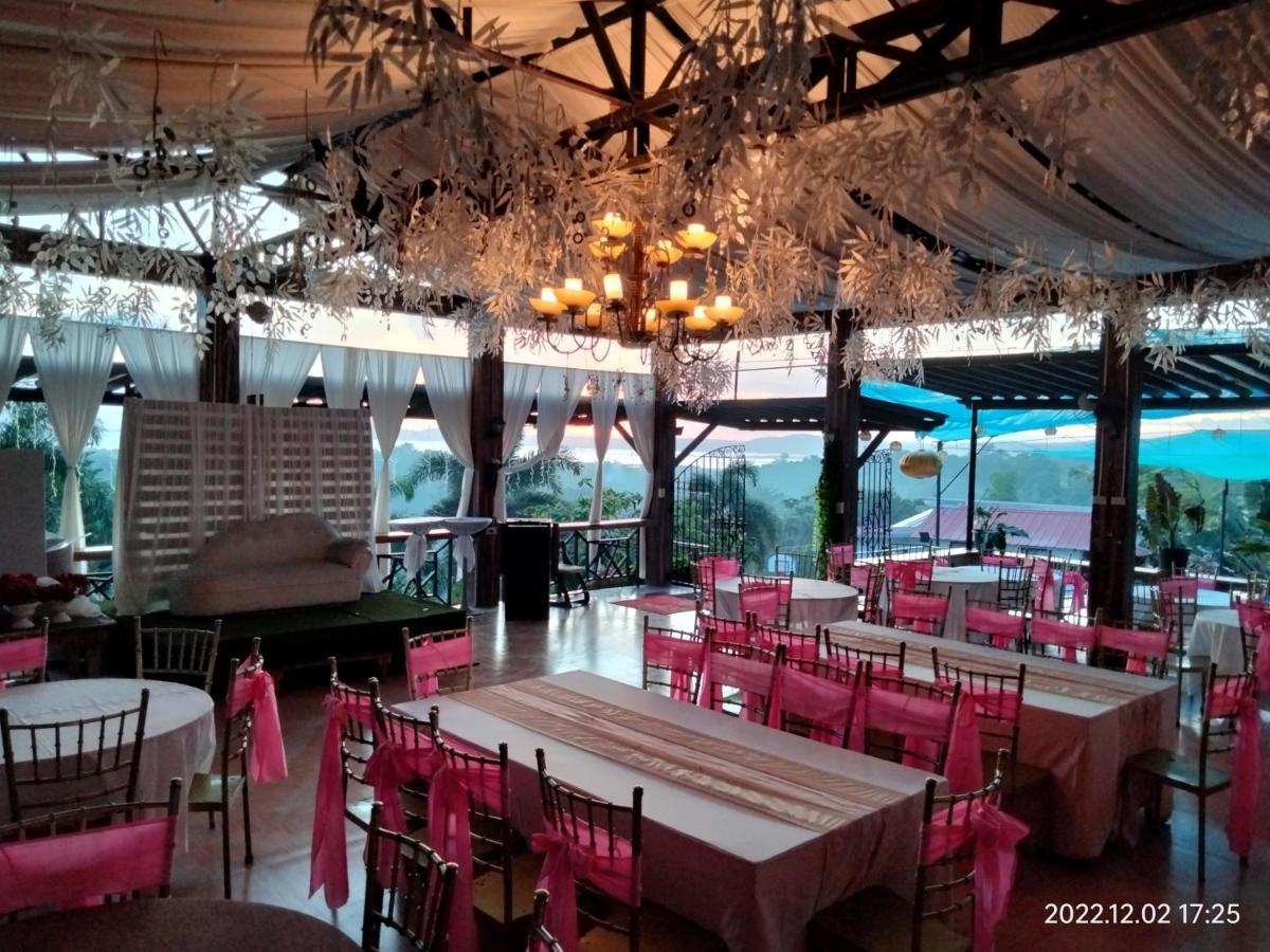 Отель Casa De Robles Tanay Rizal Экстерьер фото