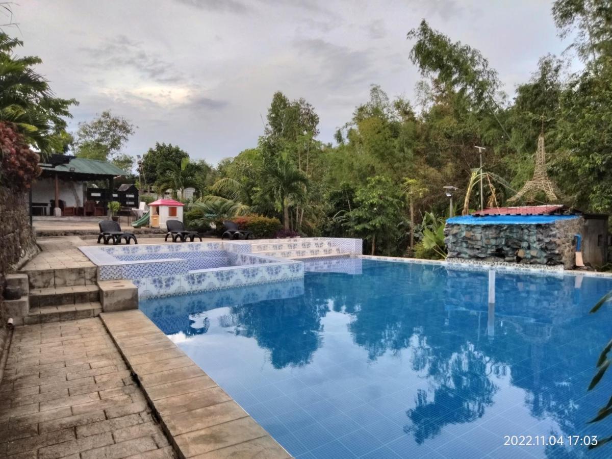 Отель Casa De Robles Tanay Rizal Экстерьер фото