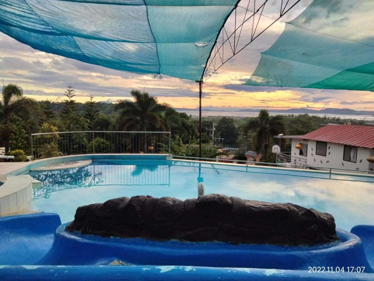 Отель Casa De Robles Tanay Rizal Экстерьер фото