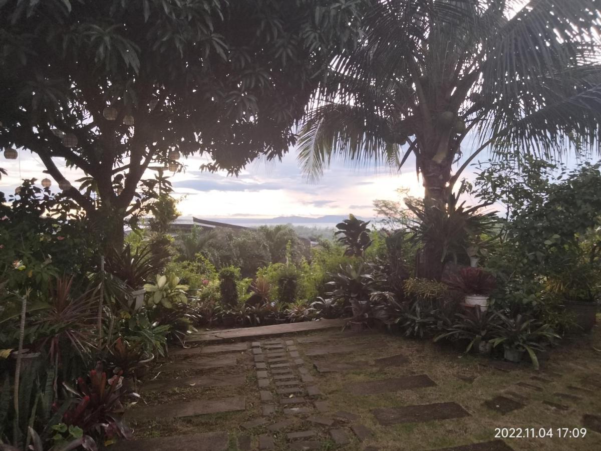 Отель Casa De Robles Tanay Rizal Экстерьер фото