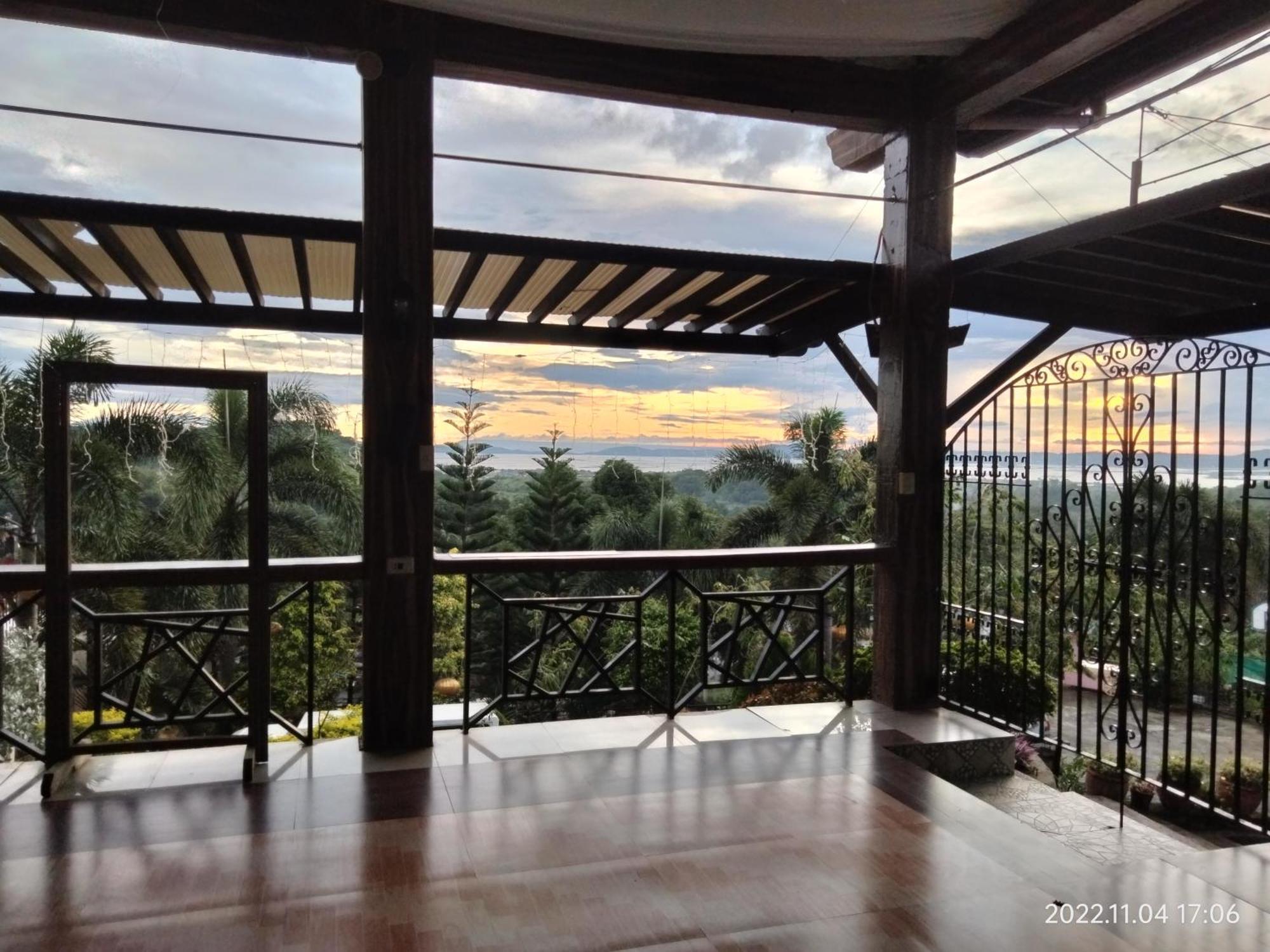 Отель Casa De Robles Tanay Rizal Экстерьер фото